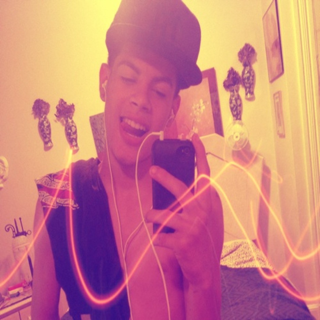 Stream LuisAlamo203 music | Listen to songs, albums, playlists for