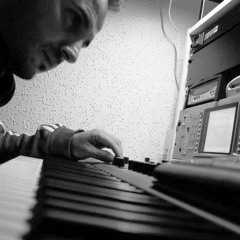 Division Of Atoms / dt