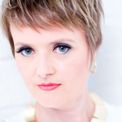 Corinne Morris Cellist