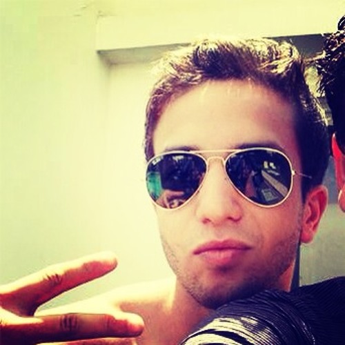 Carlos Silva vs. Whitney Houston - It's Not Right, But It's Ok (Massivedrum Riding On A Mash-Up)