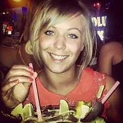Lucy Loo's Instagram, Twitter & Facebook on IDCrawl