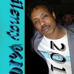 محمود عبد العزيز -