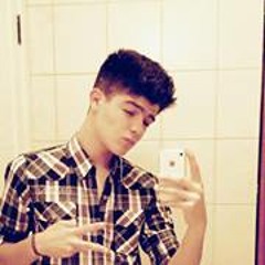 Lucas Bueno 30