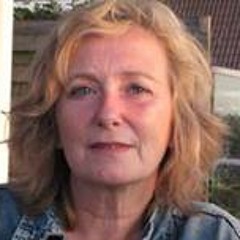 Tina van der Straaten