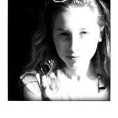 Ana De Zubiaurre Racis