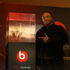 Dre Beats Fav's