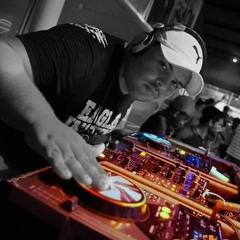 Dj-Sandro Agitando