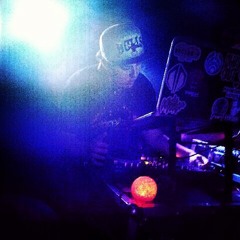 DJ Glowshok
