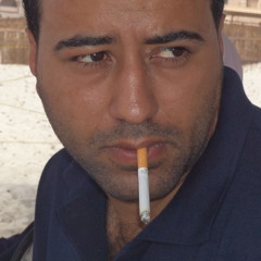 أحمد زكى- ضد الحكومة