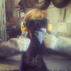 ren spits at magpies