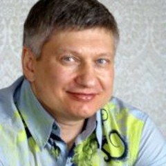 Oleg  Pakhteev