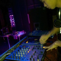 DJ cuội