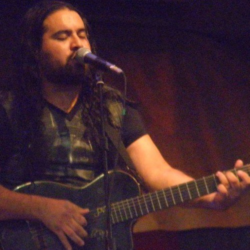Dueños De La Tierra,L:DUENDE GARNICA-M: PUCHO RUIZ