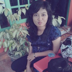 Dwi Putri JY