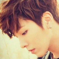 That guys girl - No Min Woo