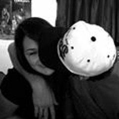 Laysea Siroonian Marie