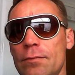 Guitar Man (Dont you Cry)