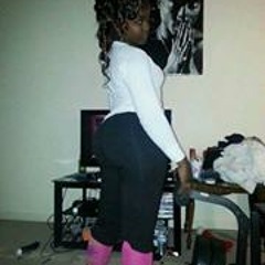 Clarissa Tu Short Smith