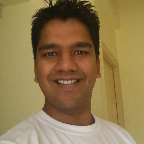 R2 Warm Up Mix ! Tune @ 10 PM for the DeadMau5 Mega Mix !