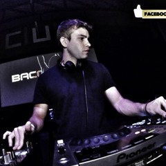Baco*