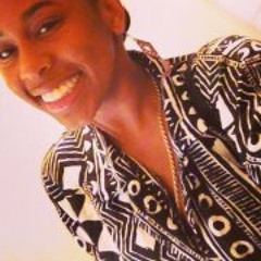 Mia Happyfeet Feagin