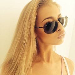TiaLewisxoxo