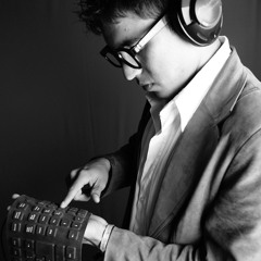 04.- El Poderoso De Israel, Oh Moradora, Remolineando Y Quien Como Jeohva