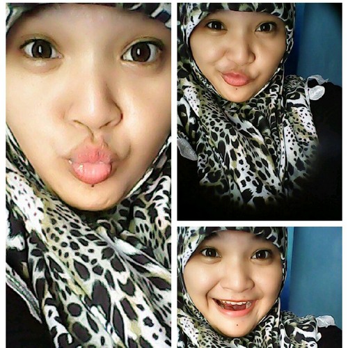 Listen My Soundcloude "Ketika Kau Menyapa" Haha by ritaarumkusuma