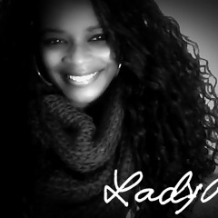 LaDyR[ Black Magic Woman]
