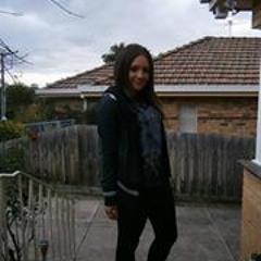 Alexandra Tsoumbakos