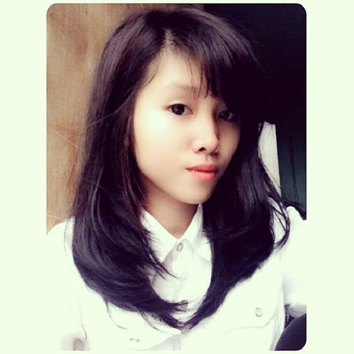 Elissya Simanjuntak’s avatar