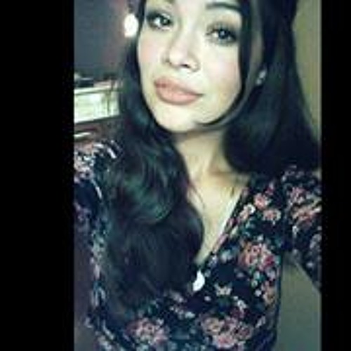 Stream Erianna Flores Music Listen To Songs Albums Playlists For