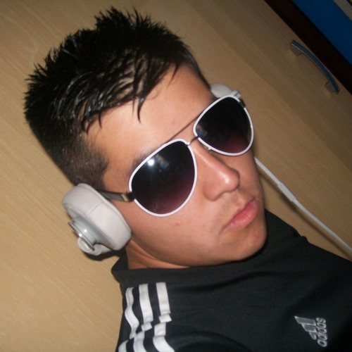 Download Los Fujitivos Del Amor - A Pesar De Todo Rmx - Dj Cesar Novemixer 2014