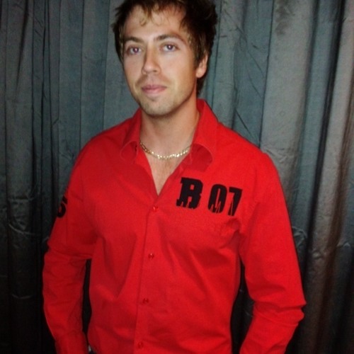 Stream Guillaume Ouellet (DjGo) music Listen to songs, albums