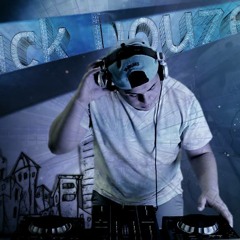 Luck Douze Official