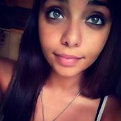 stephaniee_maee
