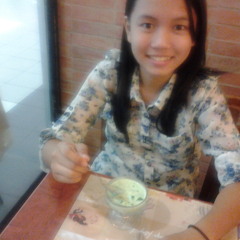 Estefannie Maezy America