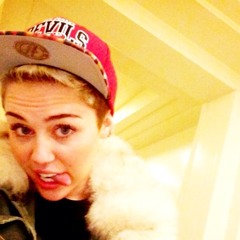 Miley Cyrus           :