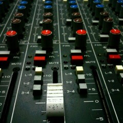 AUX Studio