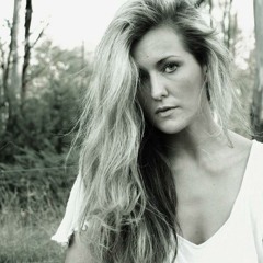 Julia Jones Laird