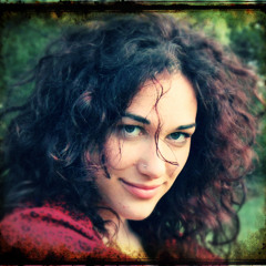 Sara             Lombardi