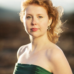 Ellen Nisbeth viola
