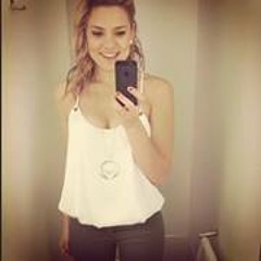 Samantha Dos Santos 3