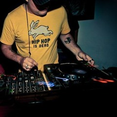 Switchbass Techno