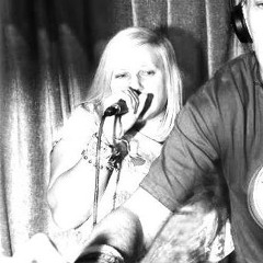 Dennean - Female Vocalist