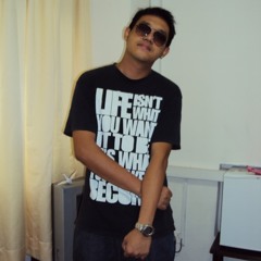 PhyoLay Isalwaysfly