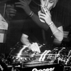 Mark Mood/Discount City