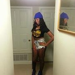 Carmen Monalisasmile