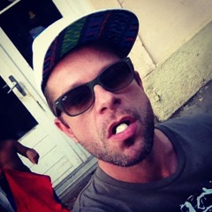 Chris J Vébko