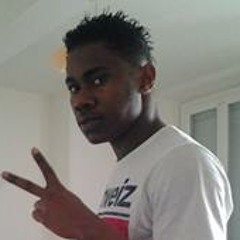 Gentlemanboy Leidy Bacari